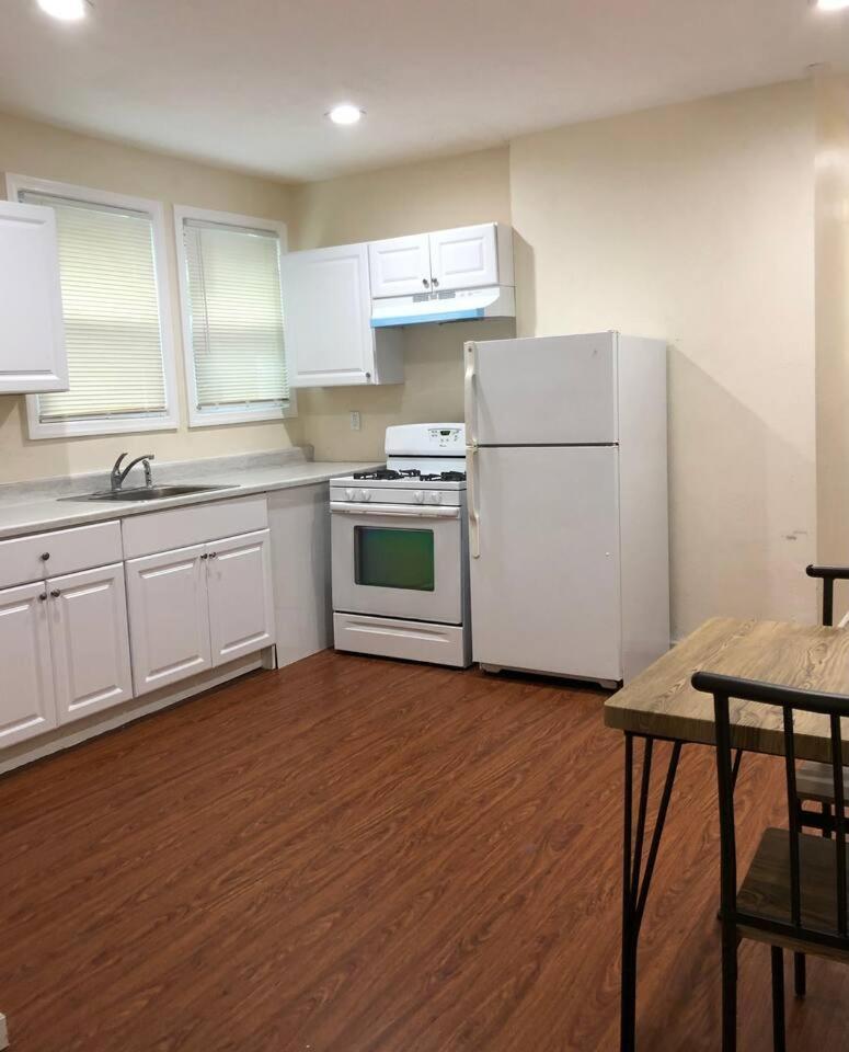 Spacious And Private Apartment With 3 Bedrooms And 1 Bathroom Near Newark International Airport Ewr And New York City Εξωτερικό φωτογραφία